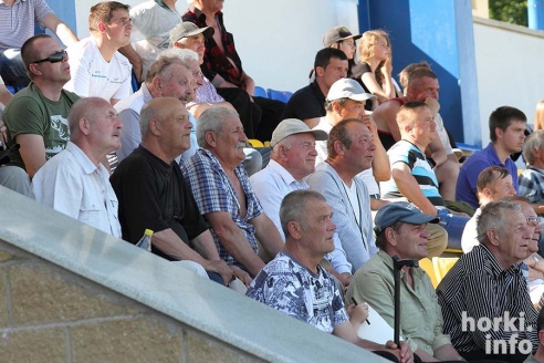 Как играли Горки против Круглого – фоторепортаж