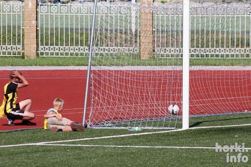 Как играли Горки против Круглого – фоторепортаж