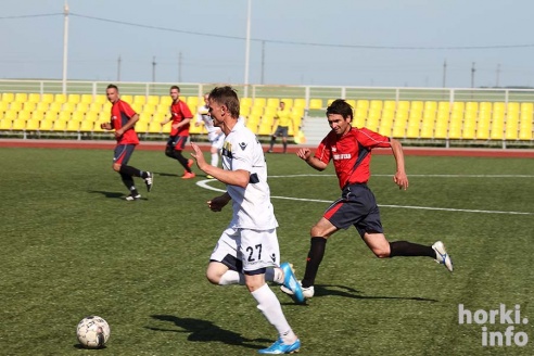 Как играли Горки против Круглого – фоторепортаж