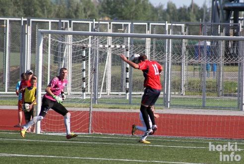 Как играли Горки против Круглого – фоторепортаж