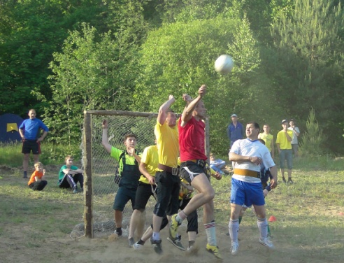 С районного туристического слета молодежи команда РОЧС увезла кубок и восемь грамот