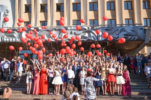 Золотых и серебряных медалистов чествовали в Гомеле
