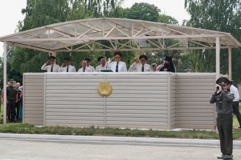 Более 800 молодых солдат приняли присягу в Слуцке