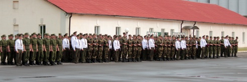 Новобранцы 120-й зенитной ракетной бригады приняли военную присягу