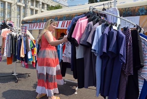 Фотофакт: гомельская торговля пытается утереть нос любителям черниговских базаров