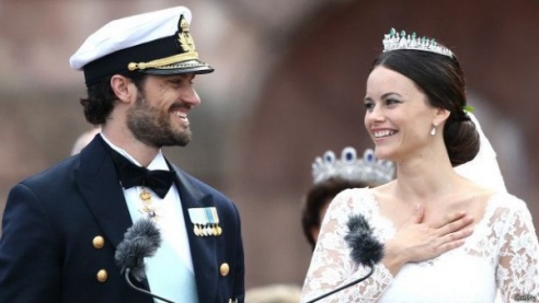 Шведский принц женился на бывшей звезде реалити-шоу (ФОТО)