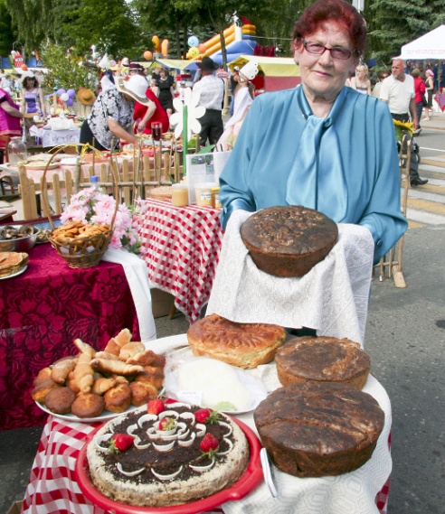 У Паставах прайшоў ХVIII Міжнародны фестываль народнай музыкі “Звіняць цымбалы і гармонік” (+шмат фота)