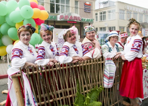 У Паставах прайшоў ХVIII Міжнародны фестываль народнай музыкі “Звіняць цымбалы і гармонік” (+шмат фота)