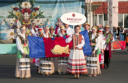 У Паставах прайшоў ХVIII Міжнародны фестываль народнай музыкі “Звіняць цымбалы і гармонік” (+шмат фота)