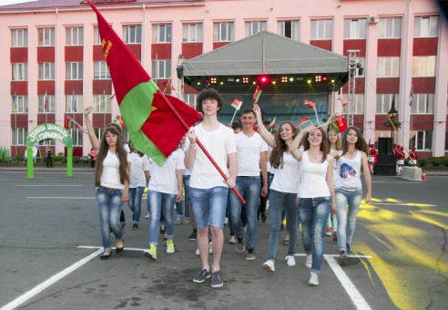 У Паставах прайшоў ХVIII Міжнародны фестываль народнай музыкі “Звіняць цымбалы і гармонік” (+шмат фота)