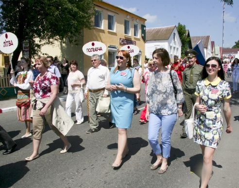 У Паставах прайшоў ХVIII Міжнародны фестываль народнай музыкі “Звіняць цымбалы і гармонік” (+шмат фота)