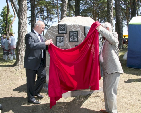 У Паставах прайшоў ХVIII Міжнародны фестываль народнай музыкі “Звіняць цымбалы і гармонік” (+шмат фота)