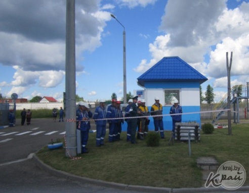 Вилейские спасатели «тушили» бензовоз на складах нефтепродуктов (ФОТО)