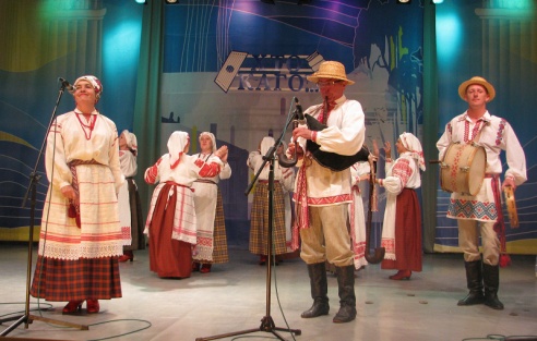 Прафесійна, роўна, інтэлігентна (+фота)