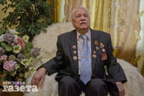 Участник ВОВ Владимир Куликов: «Я остановил машину, а там сидел жирный полковник СС»