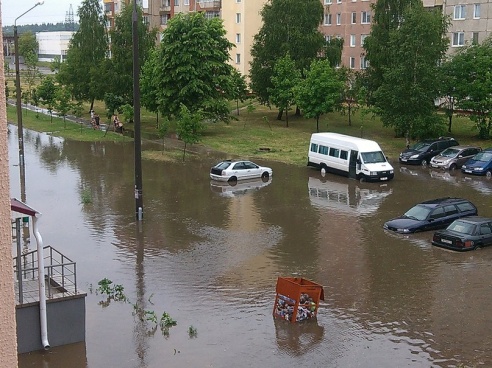 В Жодино ливень затопил центр города. Фотофакт