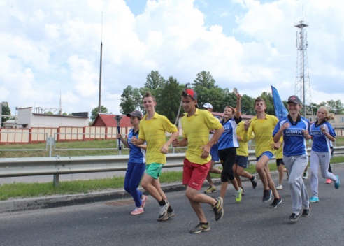 Через Лиозненский район пробежали участники эстафеты «Бег дружбы и мира»