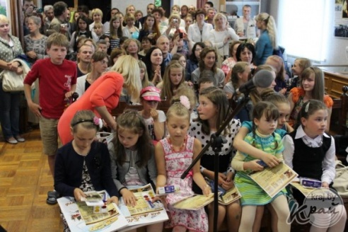 Архитектурные пейзажи Вилейщины и композиции, посвященные Огинскому. В Вилейке завершился пленэр юных художников (ФОТО)