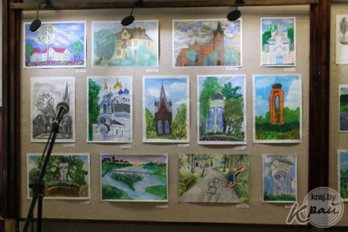 Архитектурные пейзажи Вилейщины и композиции, посвященные Огинскому. В Вилейке завершился пленэр юных художников (ФОТО)