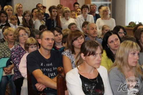 Архитектурные пейзажи Вилейщины и композиции, посвященные Огинскому. В Вилейке завершился пленэр юных художников (ФОТО)