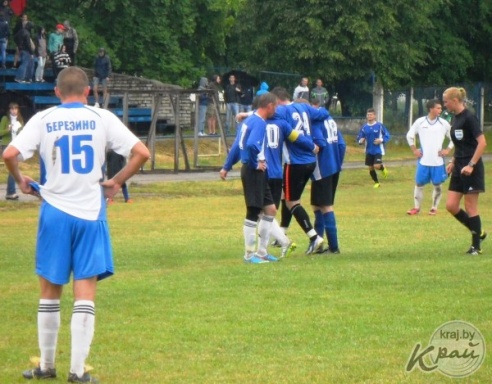 Футбол. Вилейская «Вилия» дома не смогла выиграть у «Березино»: безрезультативная ничья – 0:0 (ФОТО)