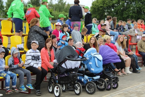 В Ошмянах открыли новый стадион (Фоторепортаж)