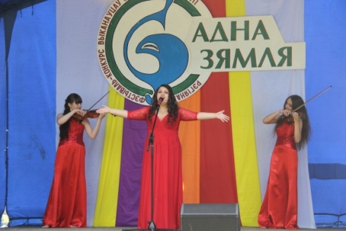 Гран-при фестиваля-конкурса "Адна зямля" в Ошмянах завоевал Максим Пашук из Сморгонского района (ФОТО, ВИДЕО)