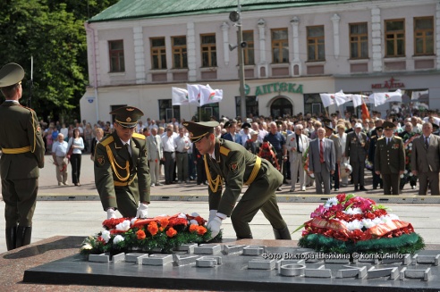 Торжественный митинг в День города