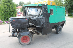 Оригинально оборудованный мотоблок ездит по Костюковичам (+ фото)