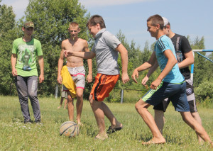 С 29 июня по 20 июля на базе учреждений образования района функционируют семь оздоровительных лагерей труда и отдыха с дневным пребыванием (+ фото)