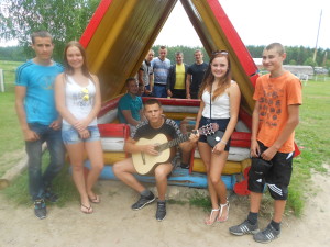 Лагерь труда и отдыха с дневным пребыванием «Пчёлка» организован на базе ГУО «Новосамотевичская средняя школа Костюковичского района» (+ фото)