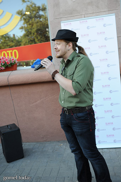 Женщинам в Гомеле напомнили, что их день — не только 8-е марта Женщинам в Гомеле напомнили, что их день — не только 8-е марта