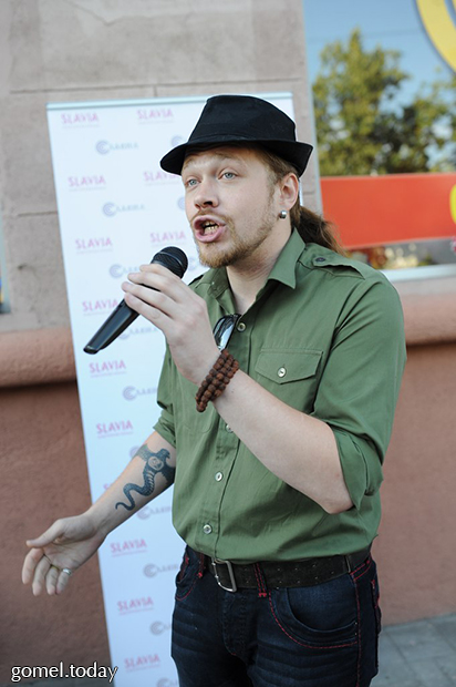 Женщинам в Гомеле напомнили, что их день — не только 8-е марта Женщинам в Гомеле напомнили, что их день — не только 8-е марта