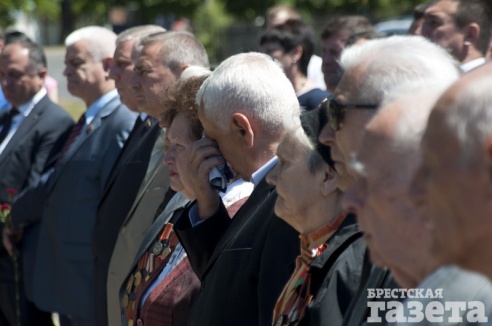 В Бресте открыли памятный знак воинам-армянам