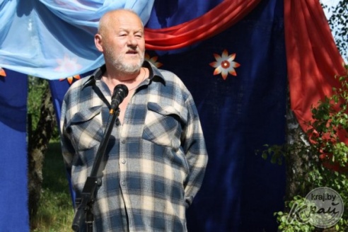 Памятную доску в честь поэта-песенника, историка и краеведа Ивана Кондратьева открыли на Вилейщине 1 июля (ФОТО)