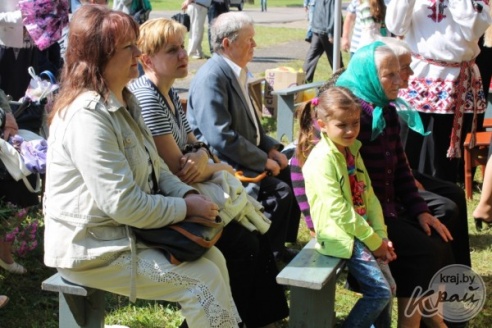 Памятную доску в честь поэта-песенника, историка и краеведа Ивана Кондратьева открыли на Вилейщине 1 июля (ФОТО)