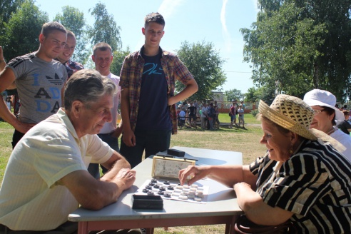 Праздник в Лиозно на День Независимости в парке микрорайона «Школьный»