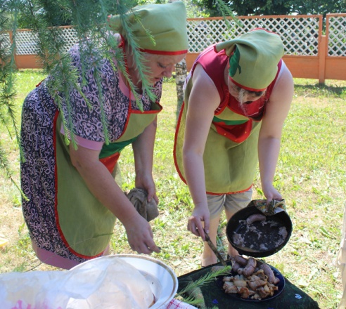 Праздник в Лиозно на День Независимости в парке микрорайона «Школьный»