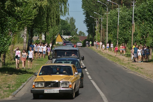 Фестиваль красок Холи прошел в Витебске