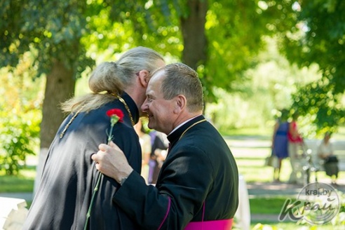 ФОТОРЕПОРТАЖ: Как прошел районный праздник «Квітней, Глыбоччына!»