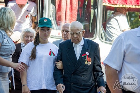 ФОТОРЕПОРТАЖ: Как прошел районный праздник «Квітней, Глыбоччына!»