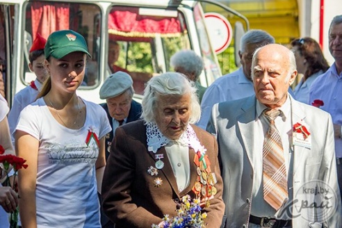 ФОТОРЕПОРТАЖ: Как прошел районный праздник «Квітней, Глыбоччына!»