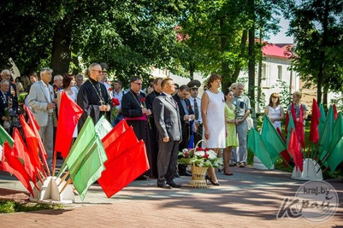 ФОТОРЕПОРТАЖ: Как прошел районный праздник «Квітней, Глыбоччына!»