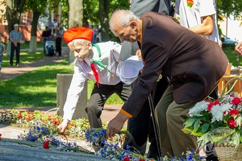 ФОТОРЕПОРТАЖ: Как прошел районный праздник «Квітней, Глыбоччына!»