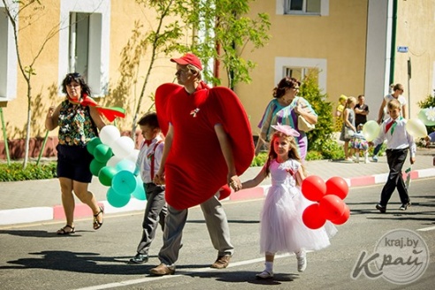 ФОТОРЕПОРТАЖ: Как прошел районный праздник «Квітней, Глыбоччына!»