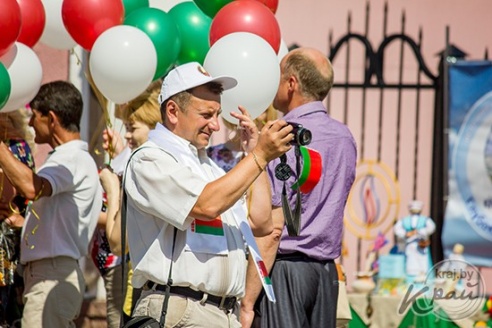 ФОТОРЕПОРТАЖ: Как прошел районный праздник «Квітней, Глыбоччына!»