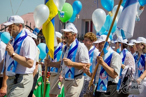 ФОТОРЕПОРТАЖ: Как прошел районный праздник «Квітней, Глыбоччына!»