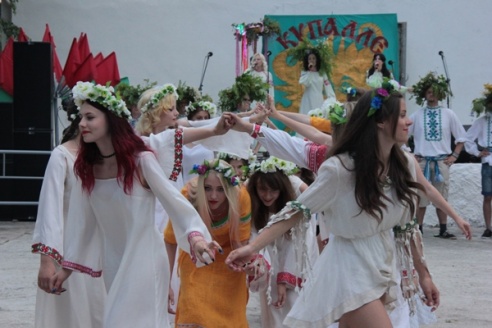 СВЯТА КУПАЛЛЕ НА ПЛЯЖЫ «ПАЎДНЁВЫ» (фотарэпартаж)