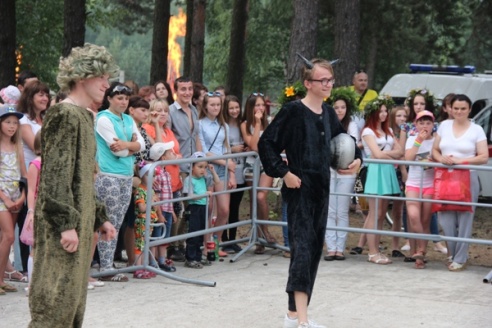 СВЯТА КУПАЛЛЕ НА ПЛЯЖЫ «ПАЎДНЁВЫ» (фотарэпартаж)