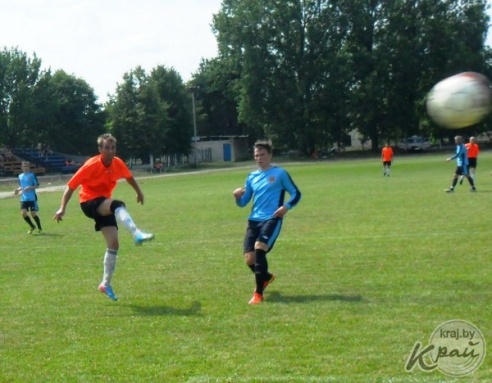 Футбол. Чисть выигрывает у Червеня, Молодечно – у Дзержинска, Вилейка играет вничью со Старыми Дорогами (ФОТО)